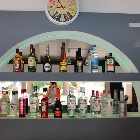 Family 公寓式酒店 *