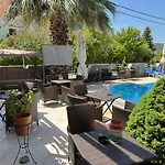 Apartmanhotel Family 3*